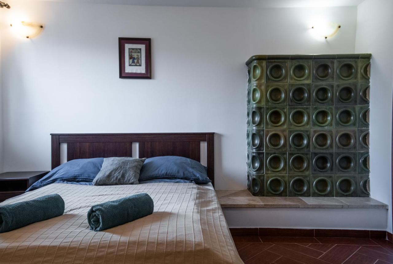 Bed and Breakfast Hollo Panzio Вишеград Экстерьер фото